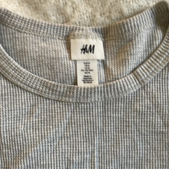 HM waffle long sleeve shirt - Picture 2 of 2